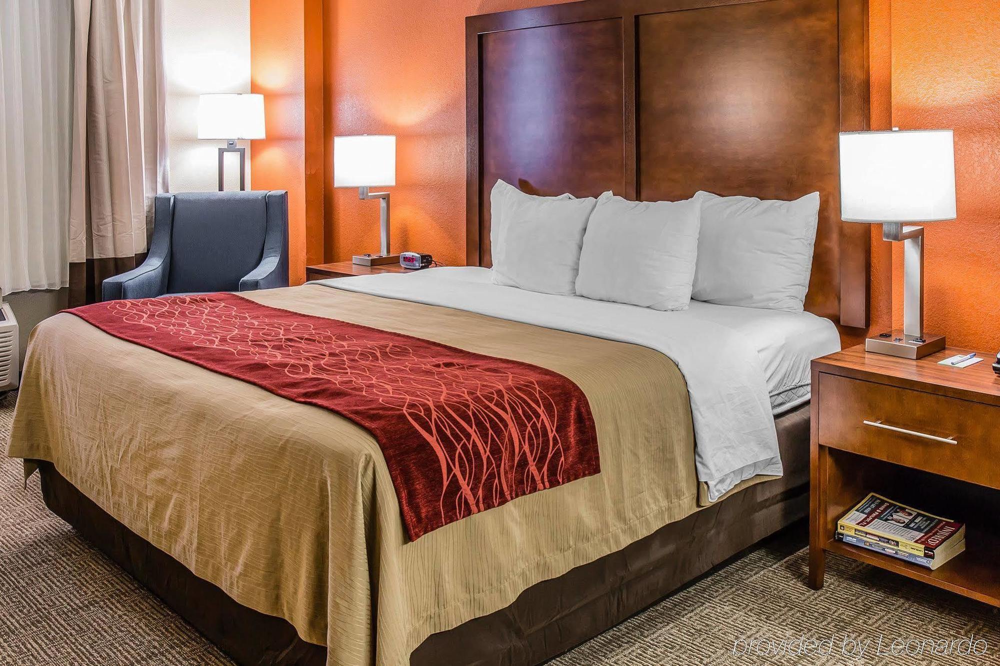 Comfort Inn & Suites Lakeland North I-4 Bagian luar foto