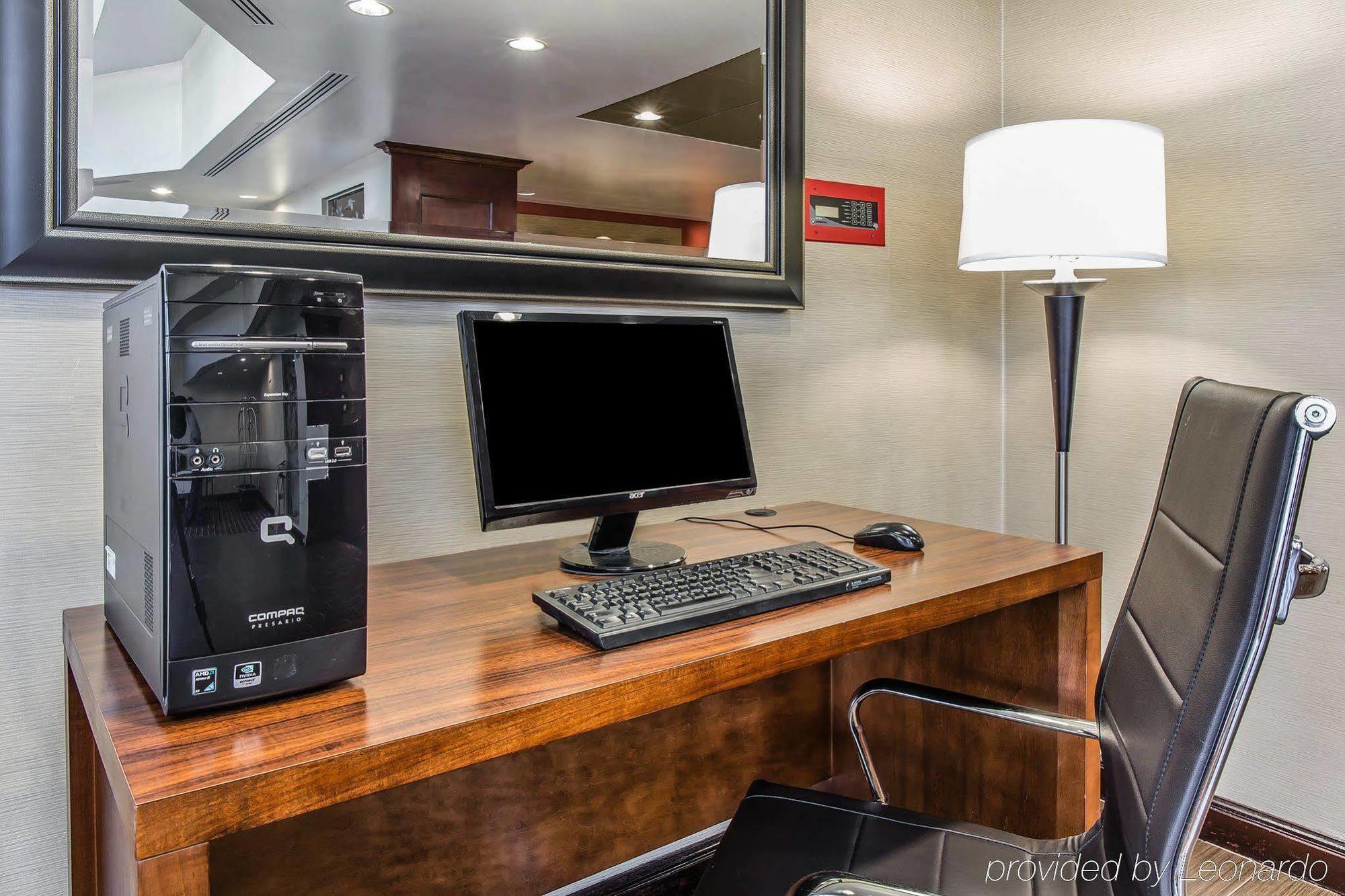 Comfort Inn & Suites Lakeland North I-4 Bagian luar foto